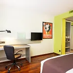 Hotel Messe By Ihg 4*